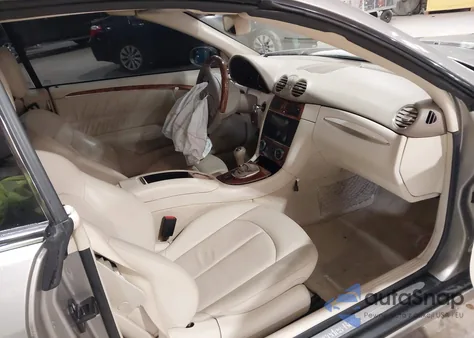 2008 Mercedes-Benz Clk 350 из США, поврежденный, VIN WDBTK56F28F252596